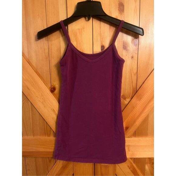 Buckle BKE Core Top Womens XS Purple spaghetti, strap, ￼V Neck Pullover Tank (39 - Picture 1 of 4